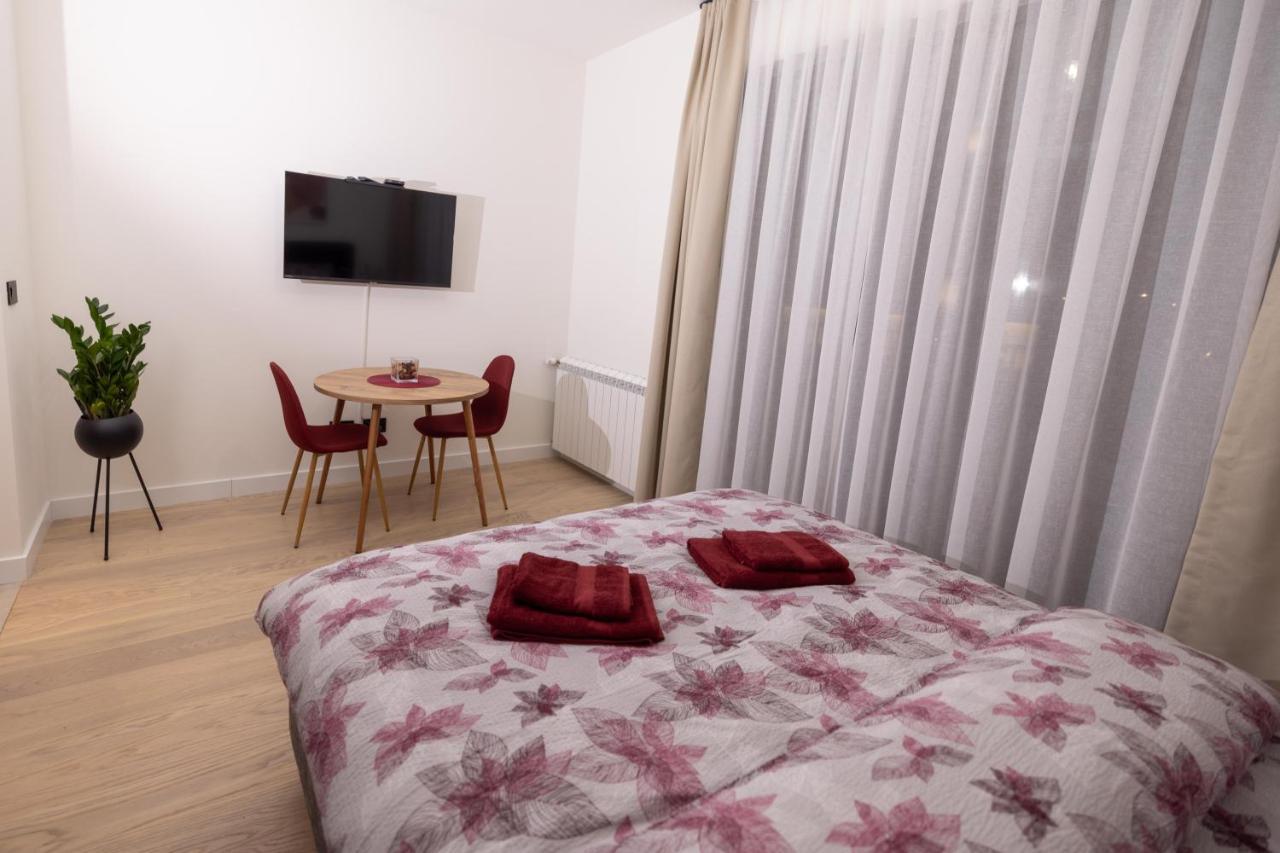 Appartamento Belgrade Waterfront Cozy Symphony 1 Sajmiste Esterno foto